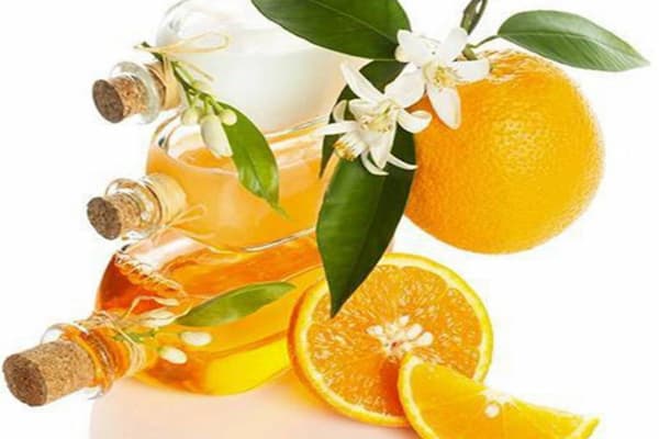 تصویر 3 از قیمت خرید عرق بهارنارنج + فروش ویژه
